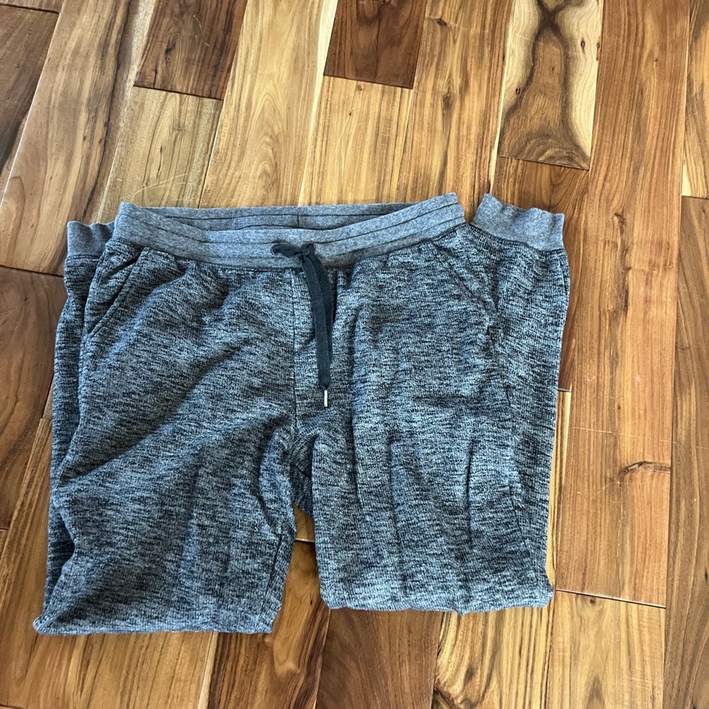 Old Navy jogger’s Large
